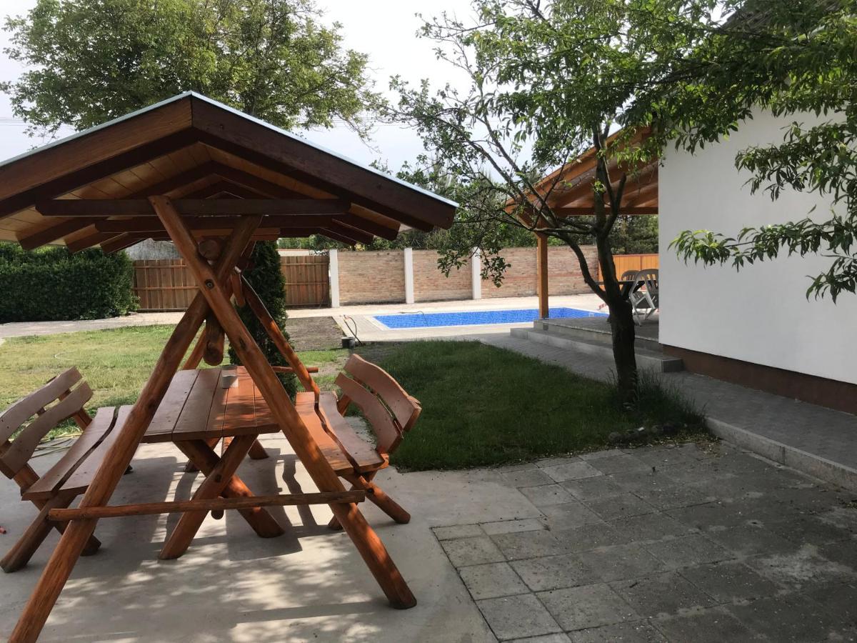 Nice Big House Balatonfenyves Εξωτερικό φωτογραφία