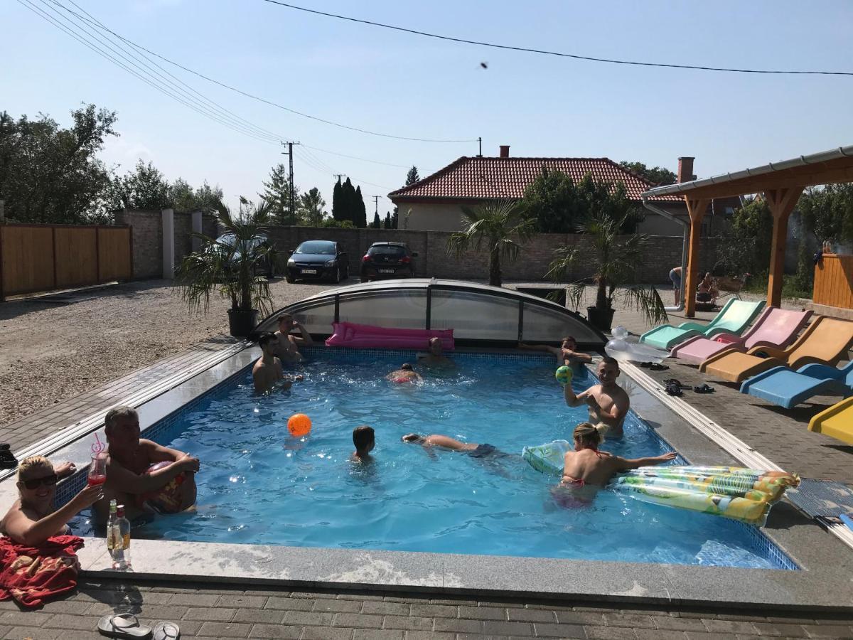 Nice Big House Balatonfenyves Εξωτερικό φωτογραφία
